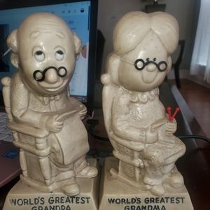 Vintage grandma and grandpa statue